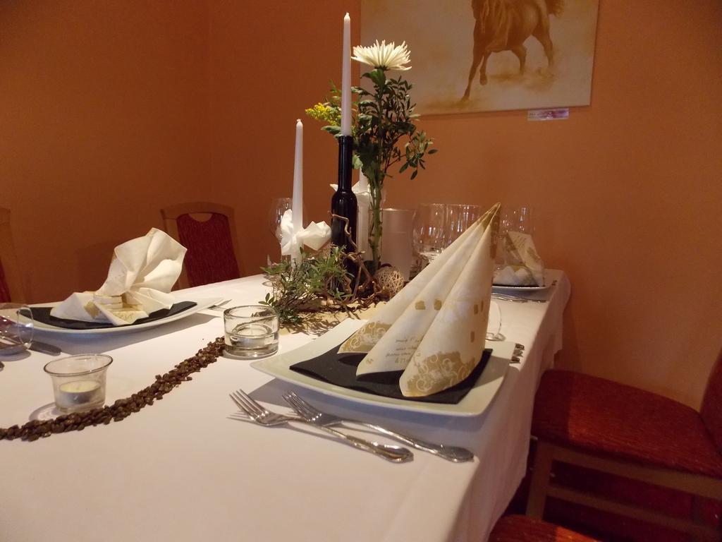 Landhotel Weisses Roess'L Adorf المظهر الخارجي الصورة