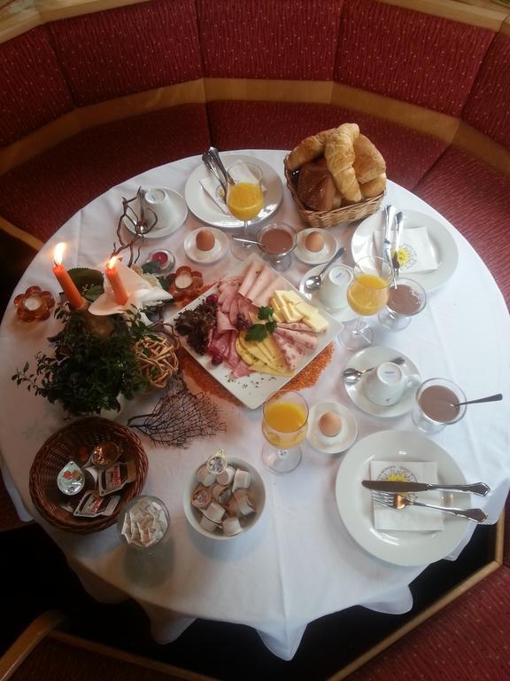 Landhotel Weisses Roess'L Adorf المظهر الخارجي الصورة